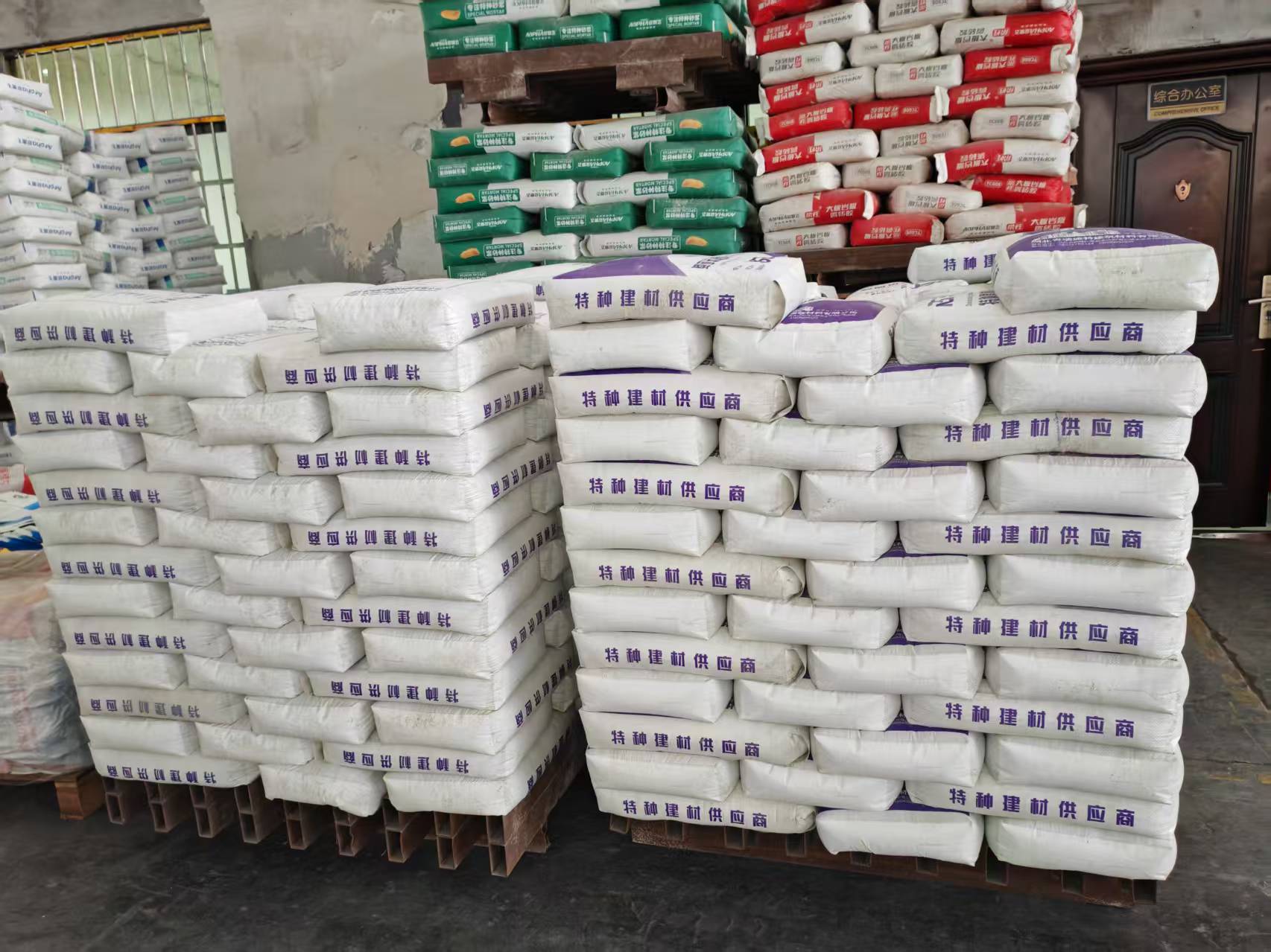 舟曲拱顶带模注浆料